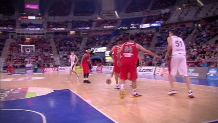 Dunk of the night: Adam Hanga, Laboral Kutxa Vitoria