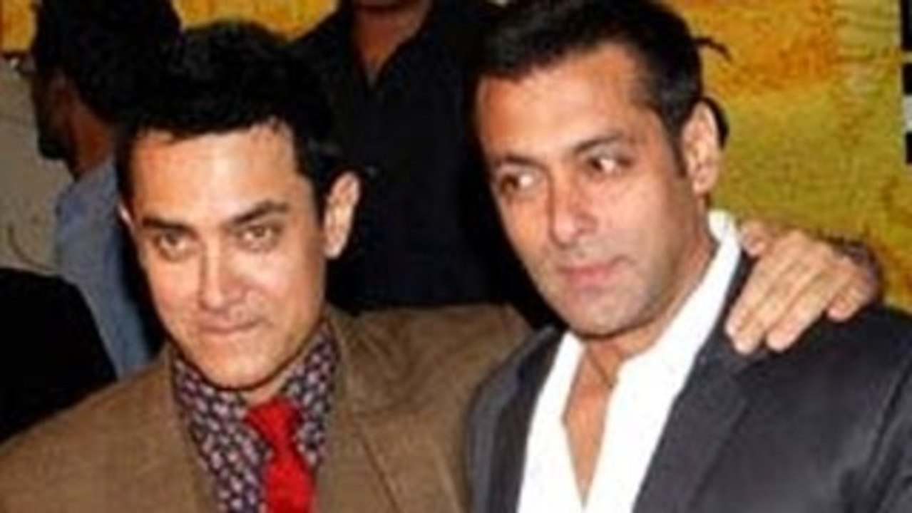 Aamir Khan Thanks Salman Khan | Plays Jai Ho Promos With Dhoom 3