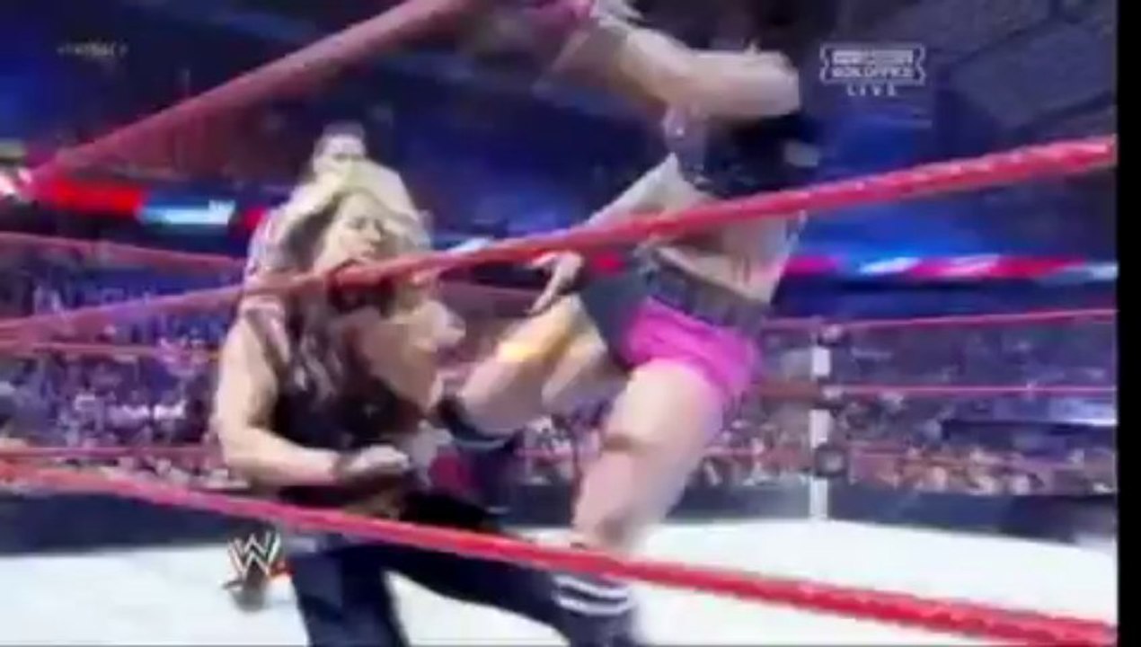 Kaitlyn vs Aj Lee PayBack