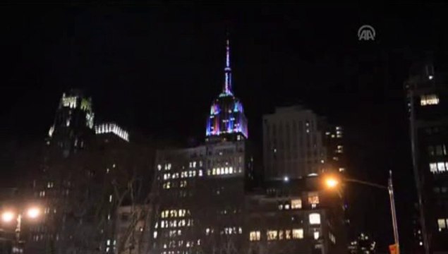 Empire State 'Noel'e hazır 
