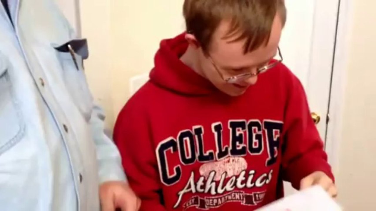 Young guy with Down syndrome become college student!