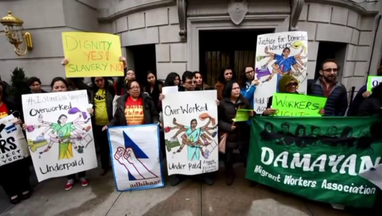 New York: soutien à une employée de la consule indienne arrêtée