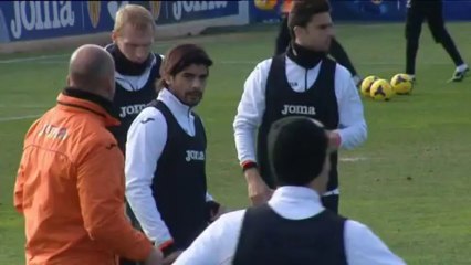 El Valencia entrena en Paterna de cara a su encuentro con el Real Madrid