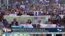 Buyen en calles de México las ideas que faltaron a legisladores