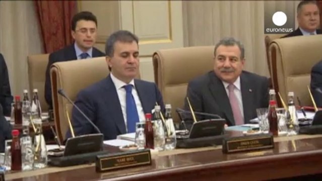 Erdogan ve un complot en las detenciones por corrupción de personas de su círculo cercano