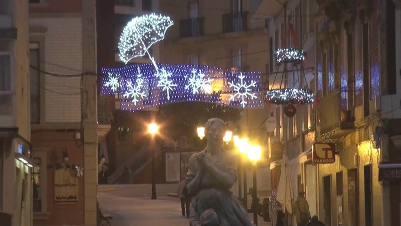 La iluminación de Navidad en Candás, Asturias 2013