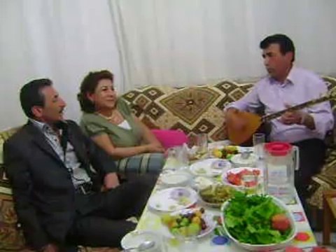 menderes uysal söylüyor ****kayanın dibinde malmı yayılır...