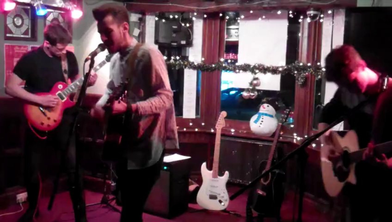 summer snowmen city lover unplugged at the bull colchester