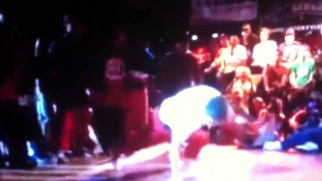 Bboy Mike Supreme Legacy Bboys / Dark Unit est un pompeur 2