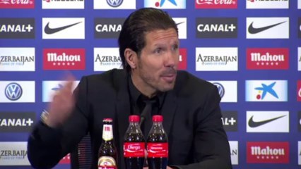 Simeone: "Si retrasan un poco más la votación del Balón de Oro, Diego Costa pelearía"