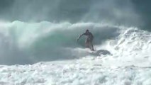 Banzai pipeline surfing