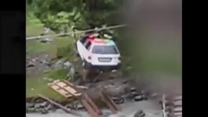 How To Get My Car Crossed The River. Easy Peezy !!