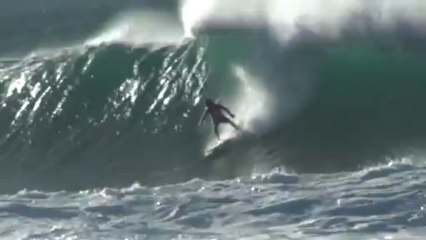 Banzai pipeline surfing  North Shore Oahu world class surfing @LiveCastTV