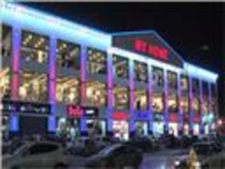 الحياة تعود إلى بنغازي بعد موجة عنف واغتيالات