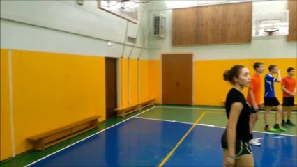 Верхняя прямая подача