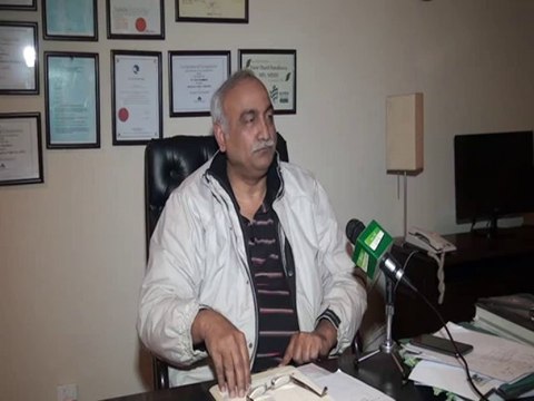 Dr. Nasir Randuawa(Director) Vitalee Holistic Health care Lahore talking with Jeevey Pakistan.(2)