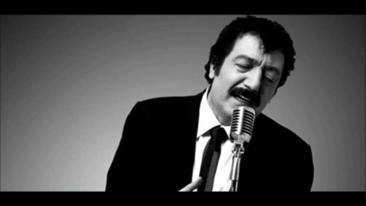 Müslüm Gürses    -  Ben Melanet Hırkasını