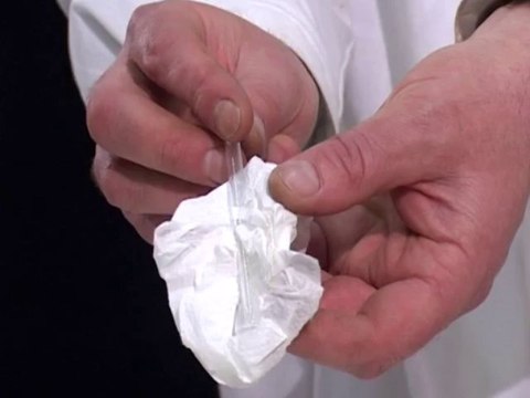 174. Сравнение свойств кварцевого и обычного стекла