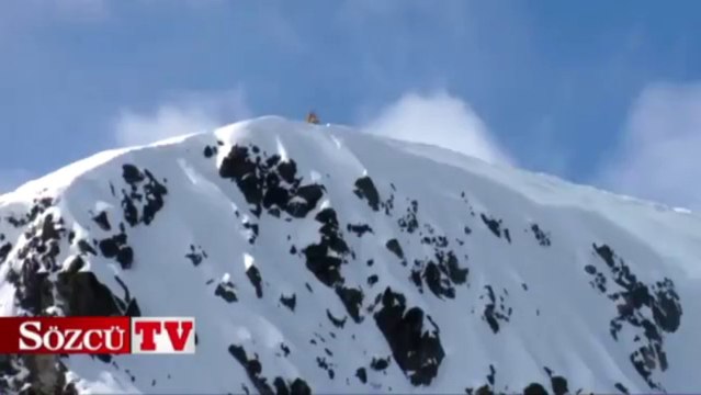 Kar motoruyla 30 metreden atladı