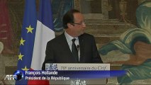 Hollande : Valls revenu d'Algérie 