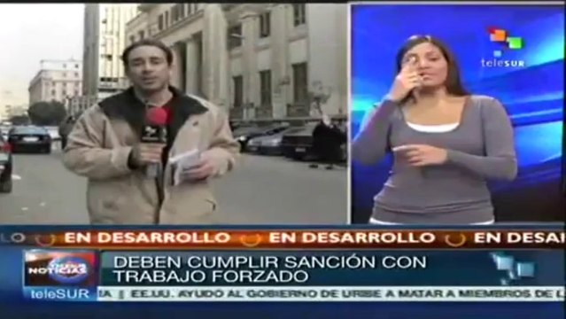 Egipto: sentencian a 3 por participar en marchas no autorizadas