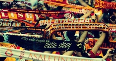 Arena'da Taraftarların "Yolsuzluk" Gerginliği