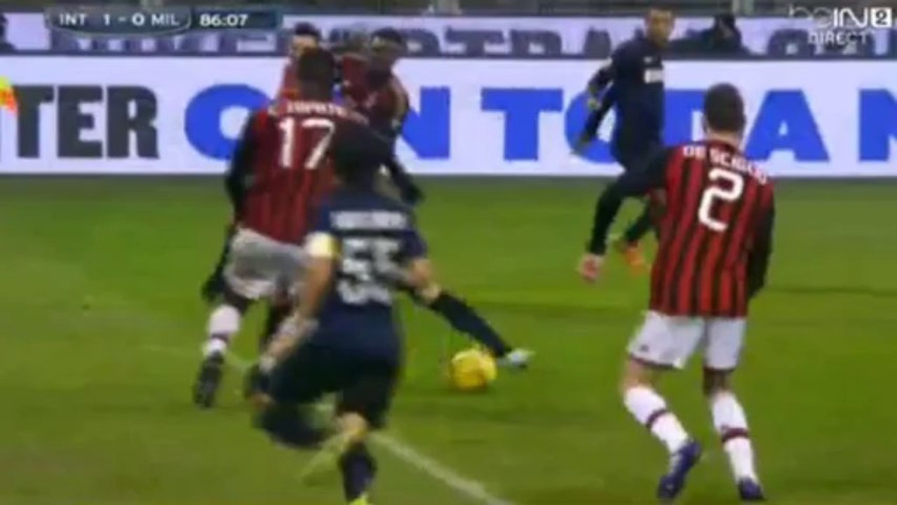 Amazing backheel goal Rodrigo Palacio (1-0) - Inter vs AC Milan (22/12/2013)