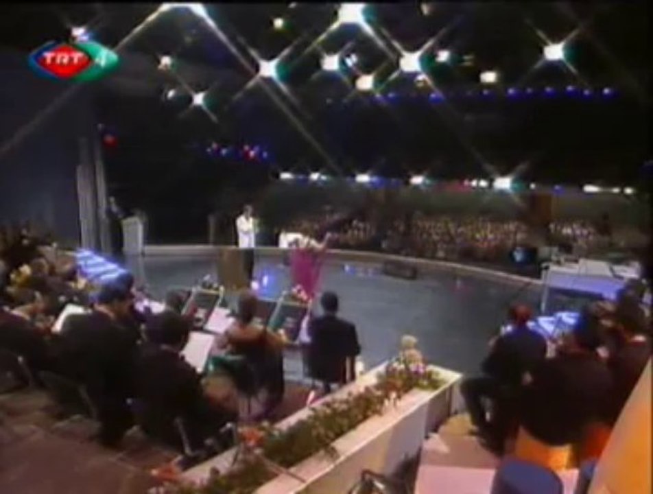 Ayşe TAŞ-Bir Güneş Bahtıma Bir Gün Doğacaktır Sanırım