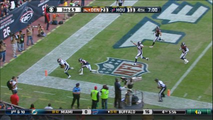 Peyton Manning ties NFL record