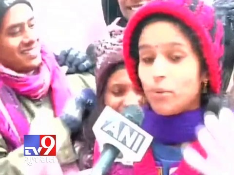 Gulmarg, Pahalgam receive snowfall as cold wave intensifies - Tv9 Gujarat