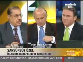 Mezhepler, basit meselelerde bile ihtilafa düşmüştür! [Ali Akın]