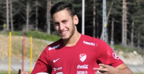 Hakan Çalhanoğlu: G.Saray'da Oynamak İstiyorum