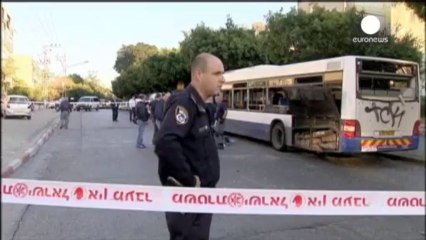 Bomb explodes on Israeli bus