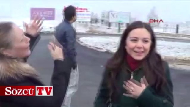 Karayolunda ilginç evlenme teklifi