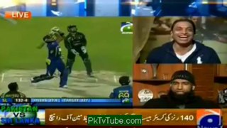 Najam Sethi dancing during Pakistan vs Srilanka match