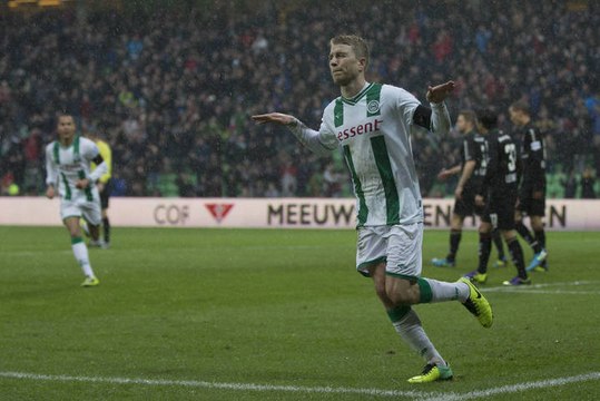 L'incroyable but acrobatique de Michael de Leeuw