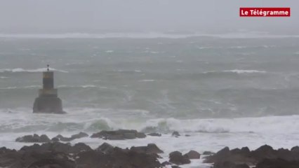 Coup de vent sur Audierne (29)