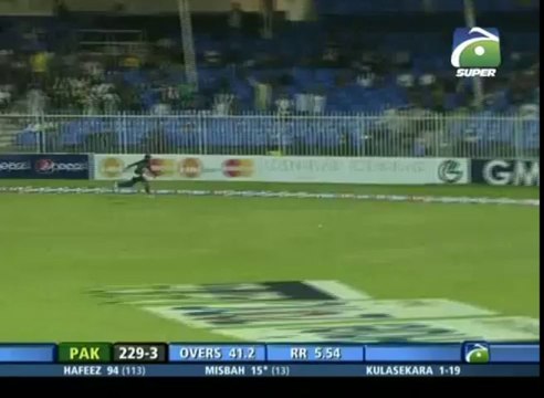 Pak vs Sri 3rd ODI- Misbah Ul Haq Smashing Batting