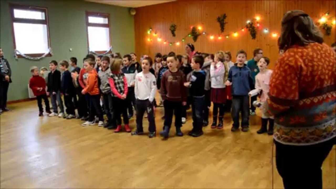 Ecole et aînes. Chavannes décembre 2013.