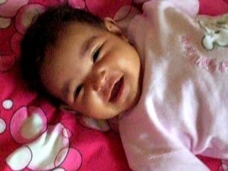 mes premiers sourires a maman!!!