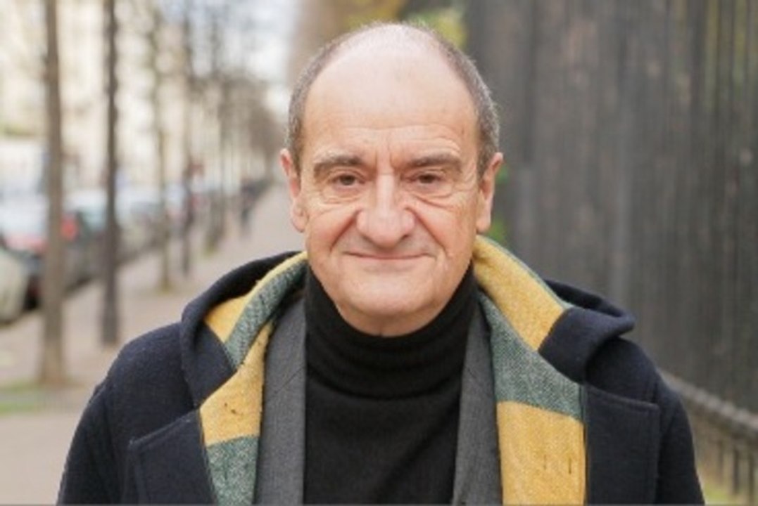 Pierre Lescure : "Inscrivez-vous en ligne en quelques minutes"