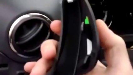 Демонтаж приборной панели автомобиля Рено Дастер.
