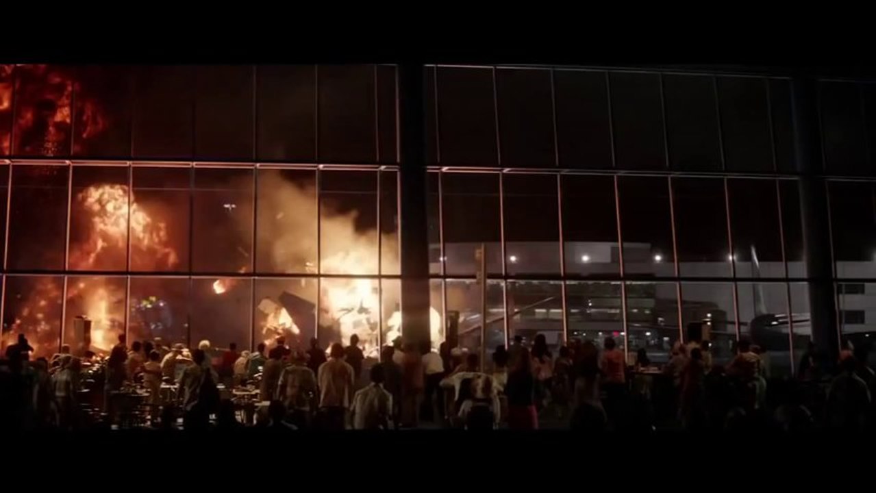 Godzilla - Official Trailer (2014)