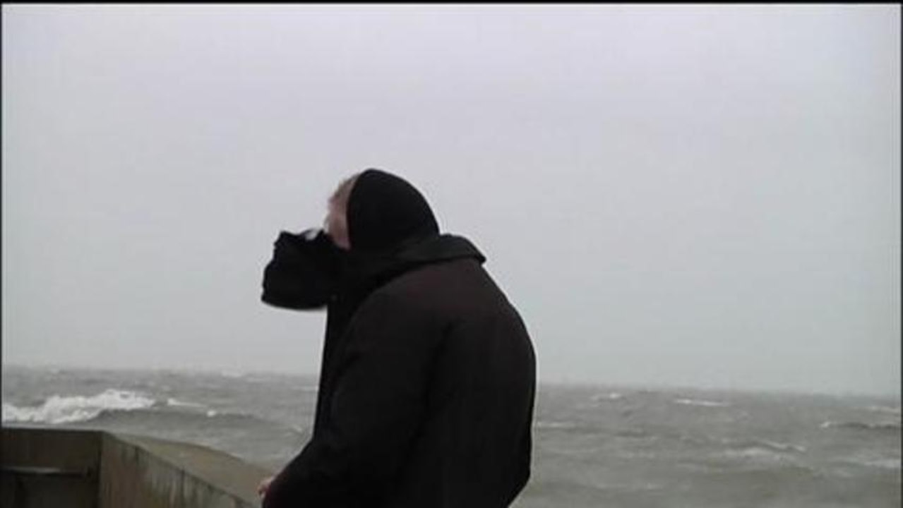 Intempéries : "Les routes sont gorgées d'eau et il y a du vent ", explique Aurélien, routier - 24/12