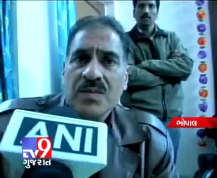 Lokayukta Police raid at engineer Prahlad Patel's house in Bhopal, Rs 50 lakh seized - Tv9 Gujarat