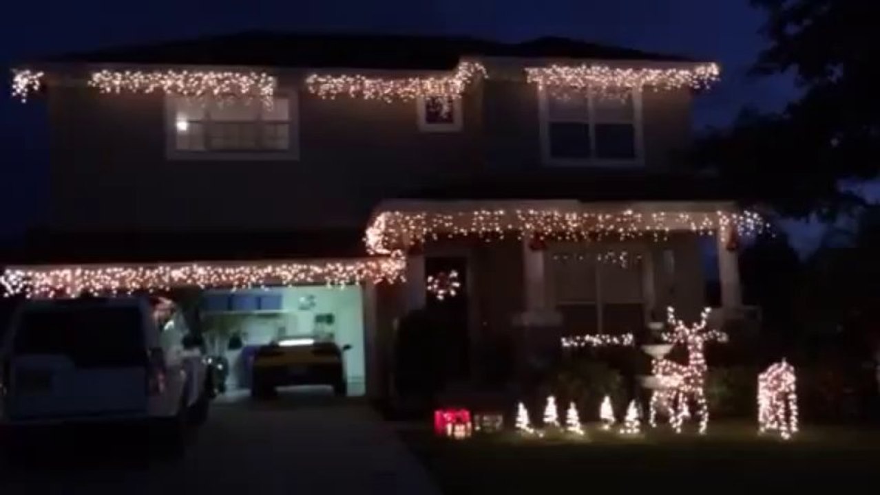 Christmas light show by Michelangelo Lopez