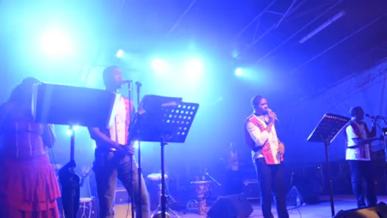 Nwel Mizik Festival (Les troubadours "Minuit Chrétien") - dimanche 22 décembre 2013 au Robert