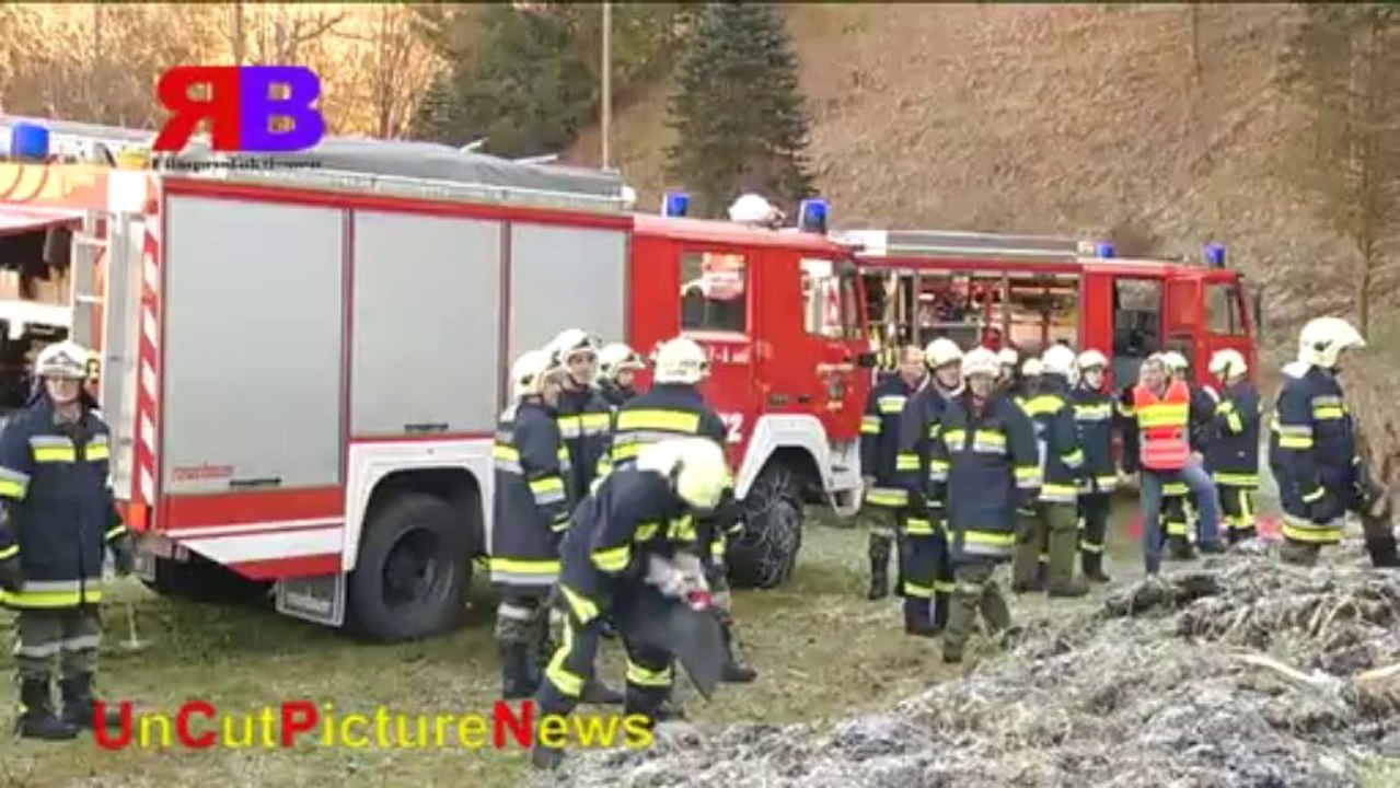 Kleinbusunfall in Weyer