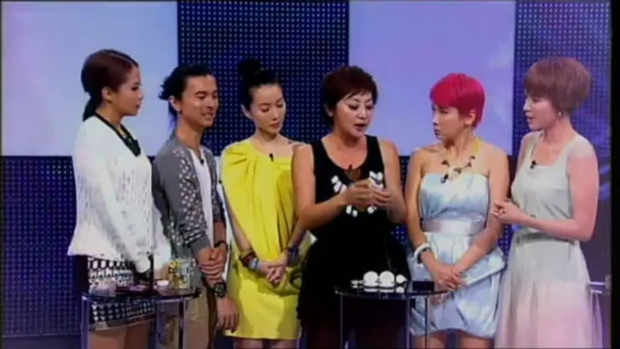 2013-12-24 2200hrs MediaCorp Channel 8 News (Tuesday)
