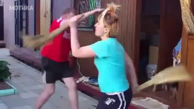 МОТИКА: Домаќинка ја прави последната генералка пред најлудата ноќ